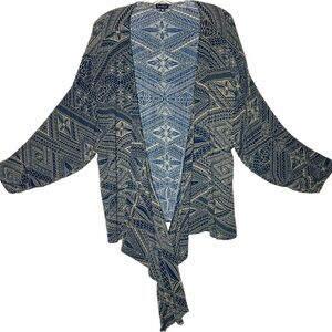 Tanoa Tribal Long Sleeve Shawl